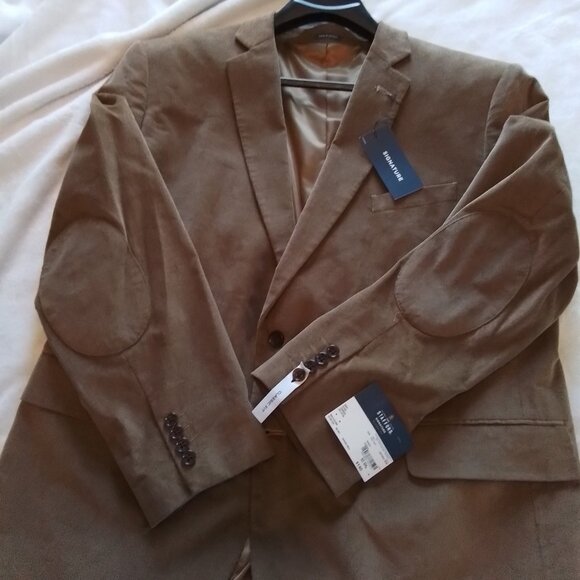 Stafford Big Man tan corduroy sport coat with corduroy patch on sleeves. - Picture 2 of 3